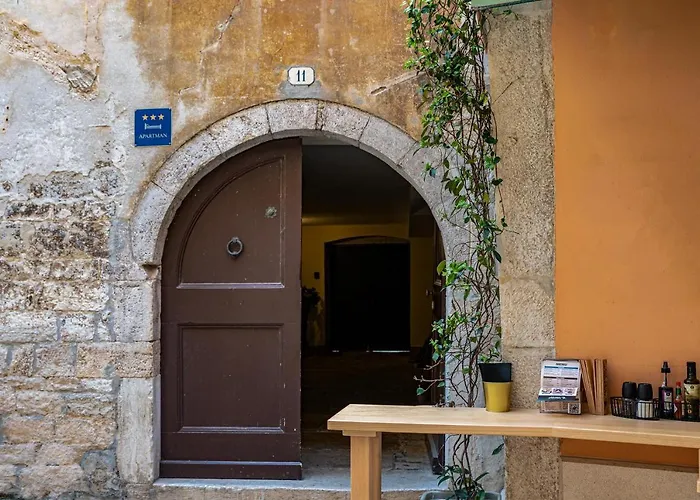 App Dea In The Center *