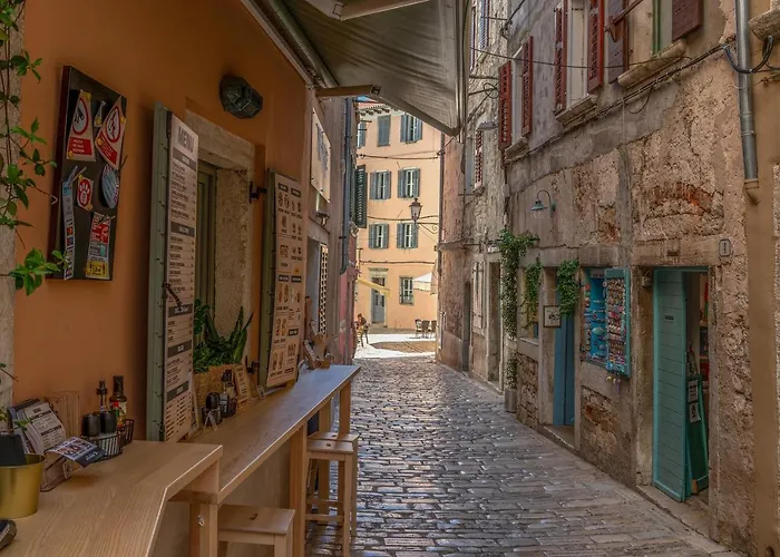 App Dea In The Center * 로비니