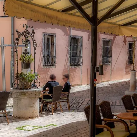 App Dea In The Center